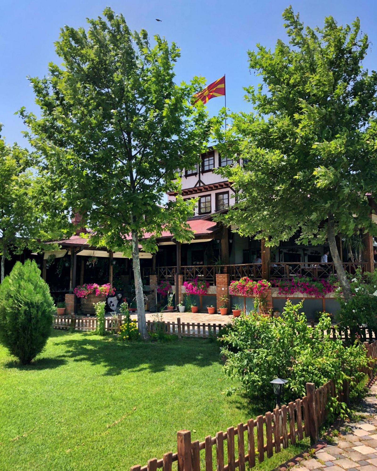 Hotel Etno Selo Timcevski Vojnik Екстер'єр фото